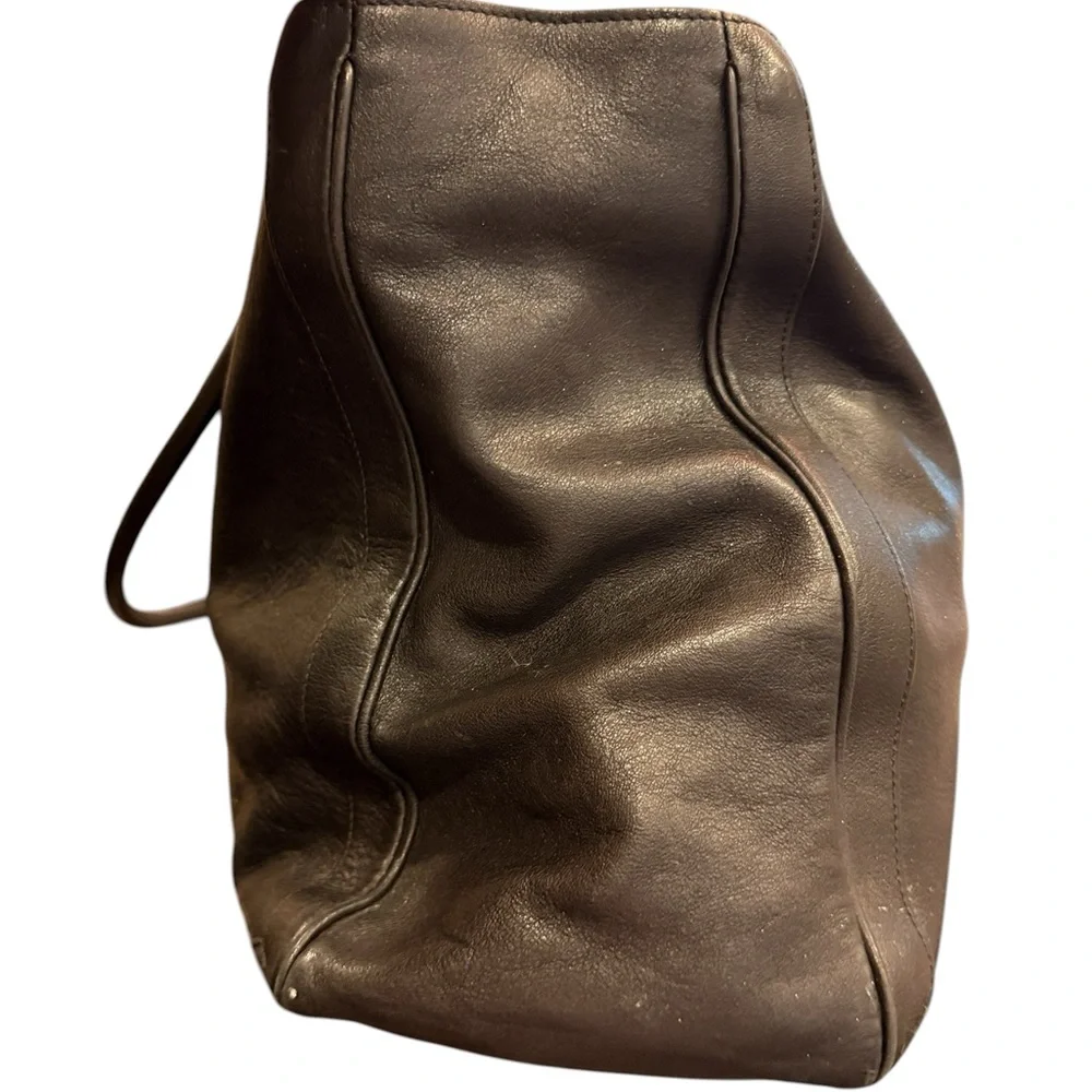 Coach Vintage Legacy Black Leather Tote with Double Handles - Picture 4 of 13